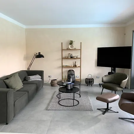 Lagoblu Костермано